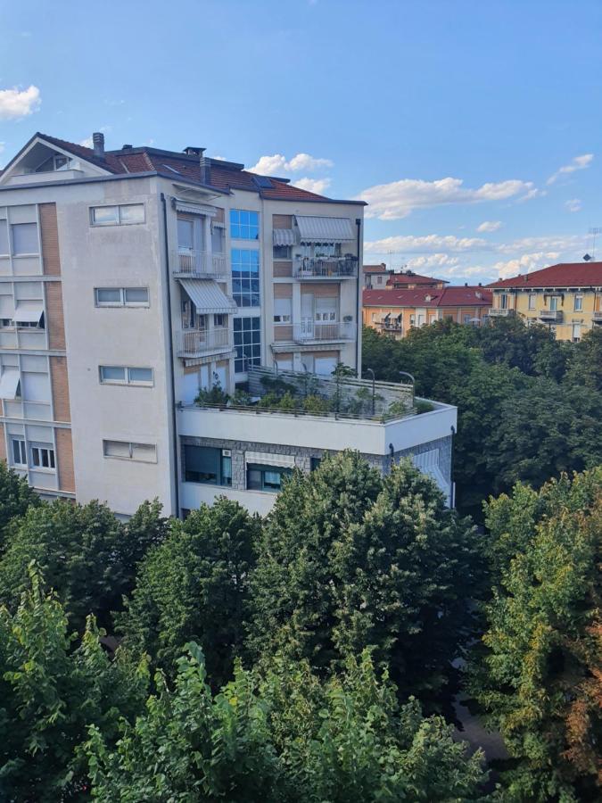 Pellico Stylish Apartments Cuneo Kültér fotó